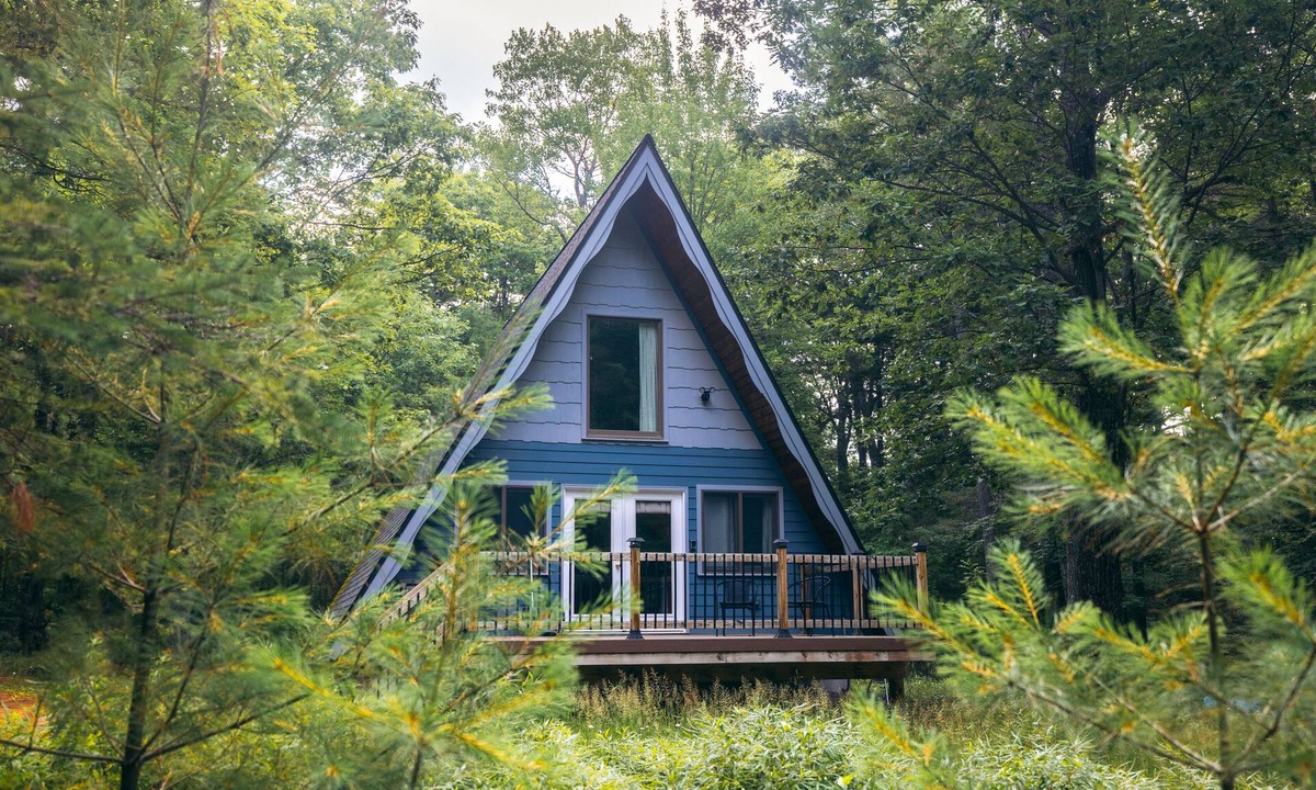 Jay Cabin | The Blue Jay A Frame