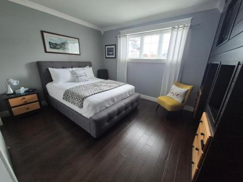 Paradise House | The Blue Jay Nest