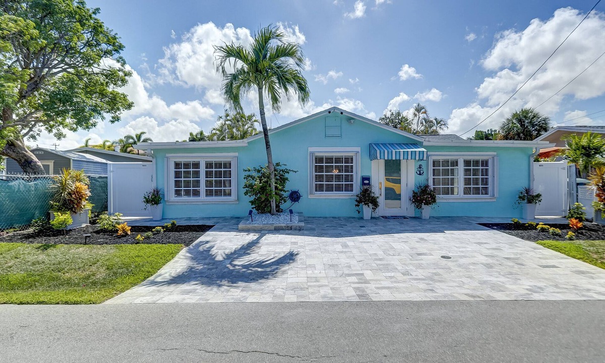 Coral Brook House | The Blue Key Cottage your own private Key!