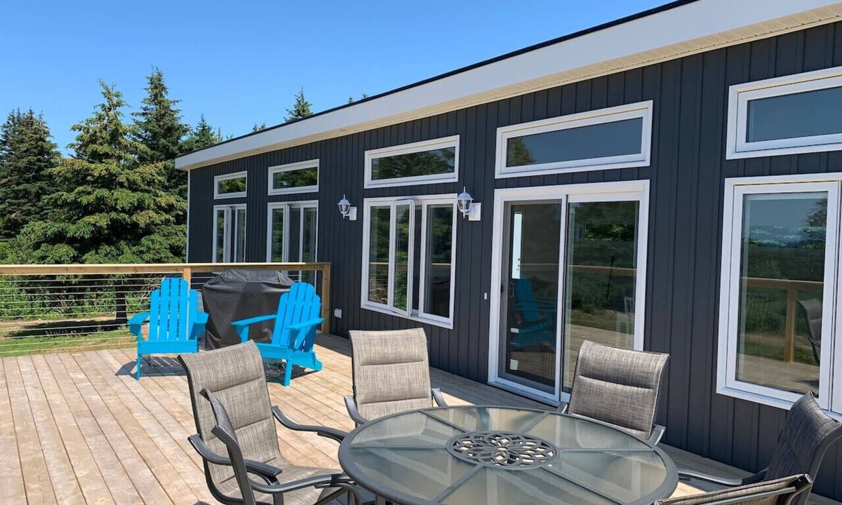 Colindale House | The Blue Pearl: 3 - Bedroom Executive Class Villa