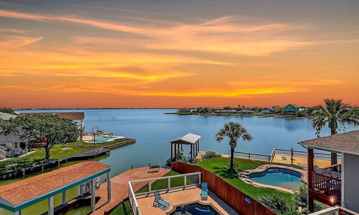 Rockport House | The Blue Pearl