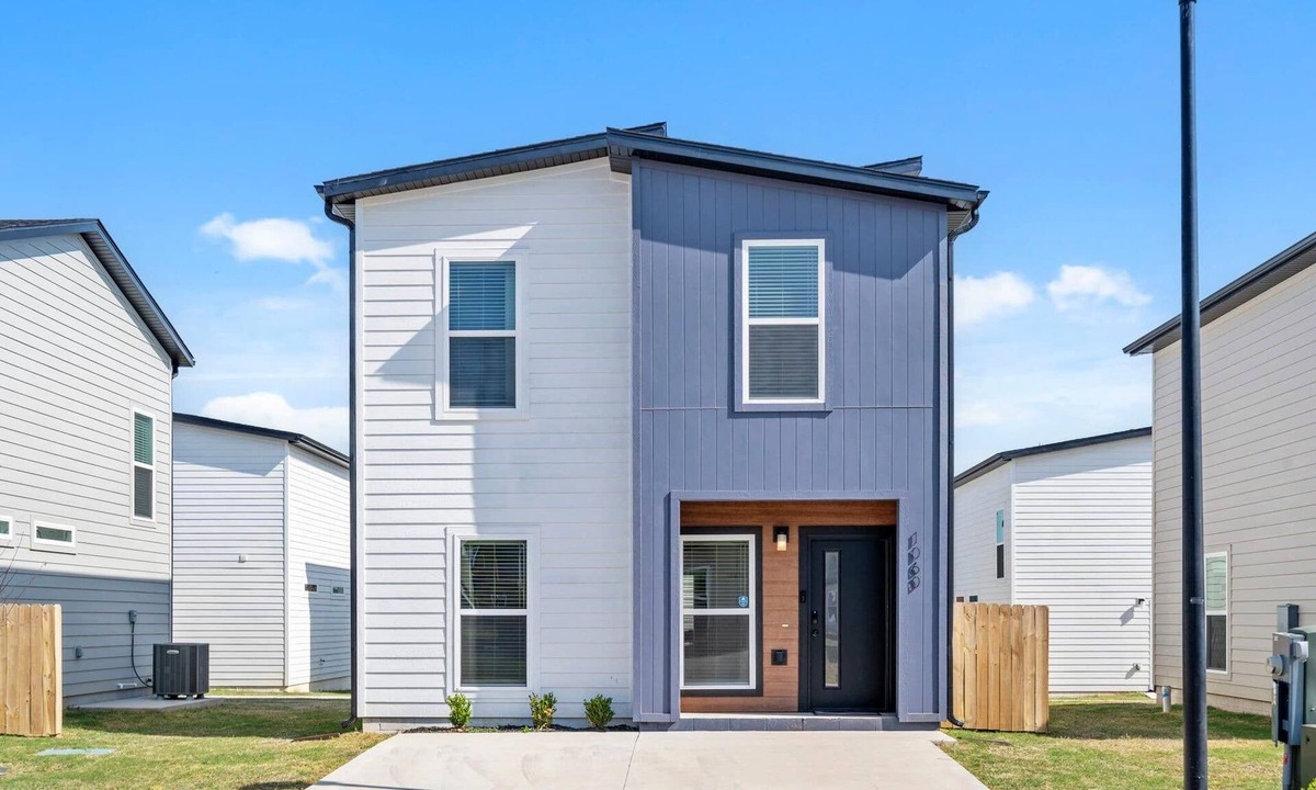 Centerton House | The Bluebird Nest, Relaxing | Modern | Fresh