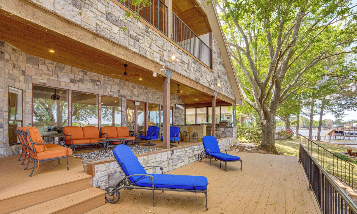 Cedar Creek Reservoir House | The Bluewater Bungalow - Luxe Cedar Creek Lake Gem