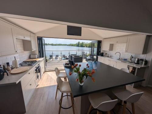 Fairford Ski Chalet | The Boathouse Lodge