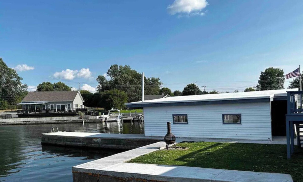 Dexter House | The Boathouse: Peaceful lakefront home with protective boathouse.