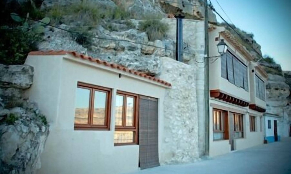 Alcala del Jucar Cottage | The Bodeguilla of Alcala del Jucar. Cottage for 6 people