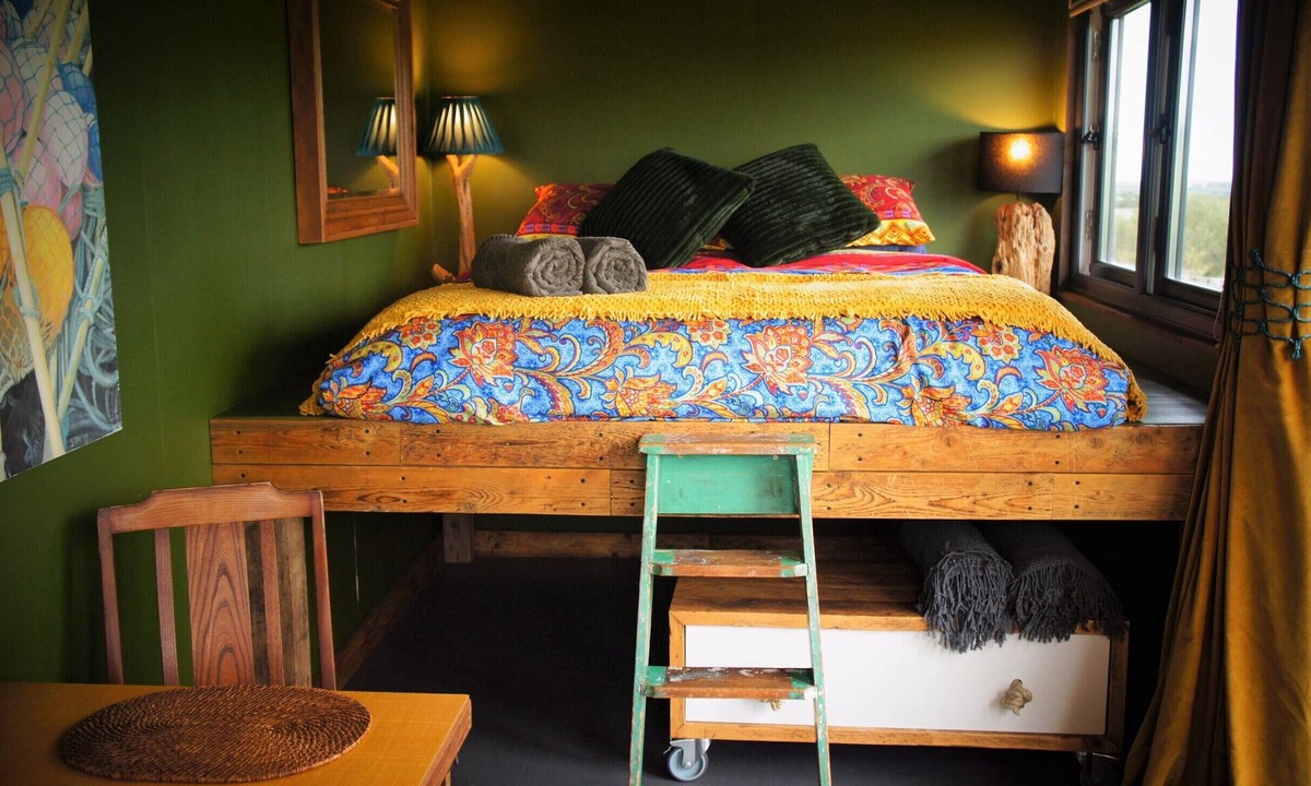 Treator Cabin | The Bolt Hole