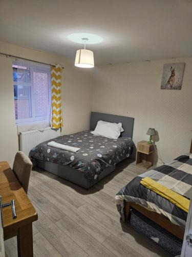 Nuneaton House | The Bond House