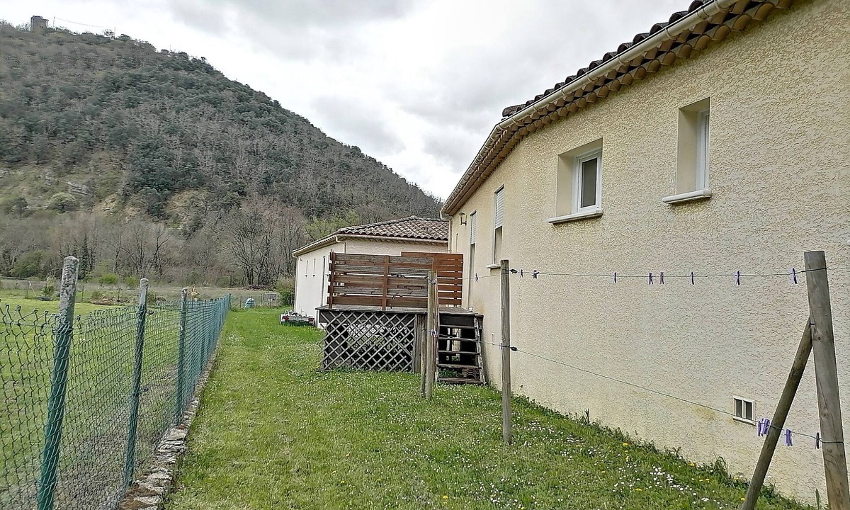Besseges House | The BONIOL quiet hamlet in northern Gard South Ardèche