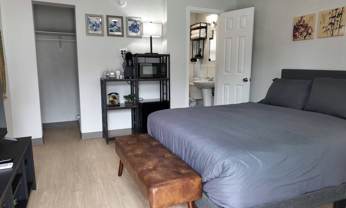 Hot Springs Apartment | The Bonsai at PWC