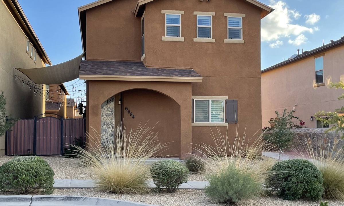 El Paso House | The Boulder Retreat