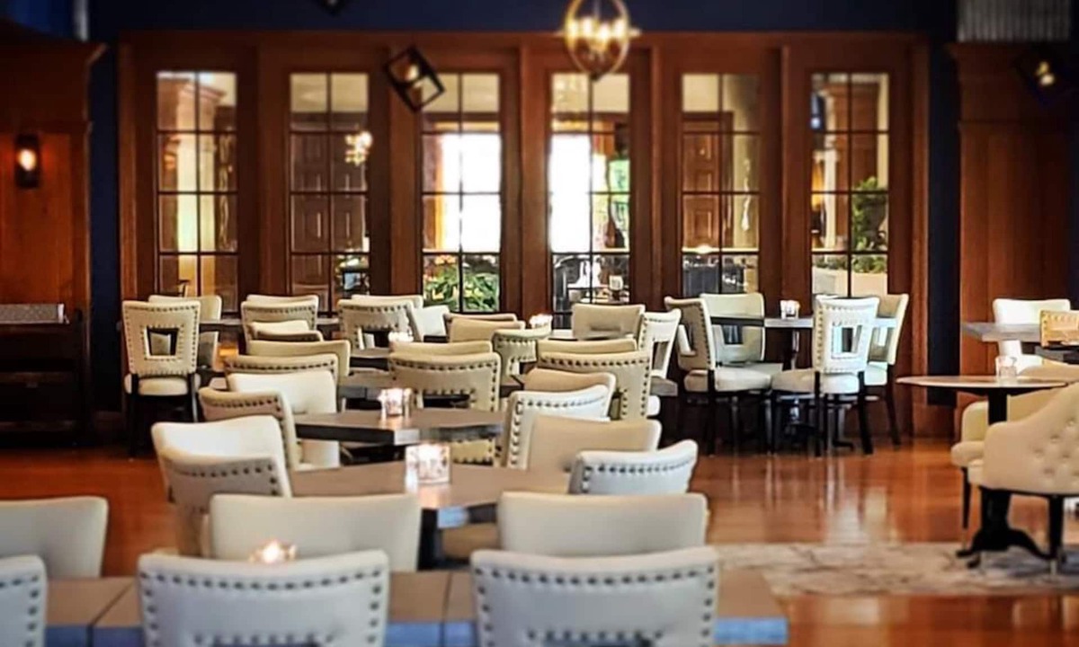 Saint Joseph Hotel | The Boulevard Inn & Bistro
