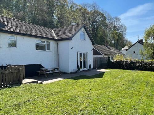 Monmouth House | The Brambles