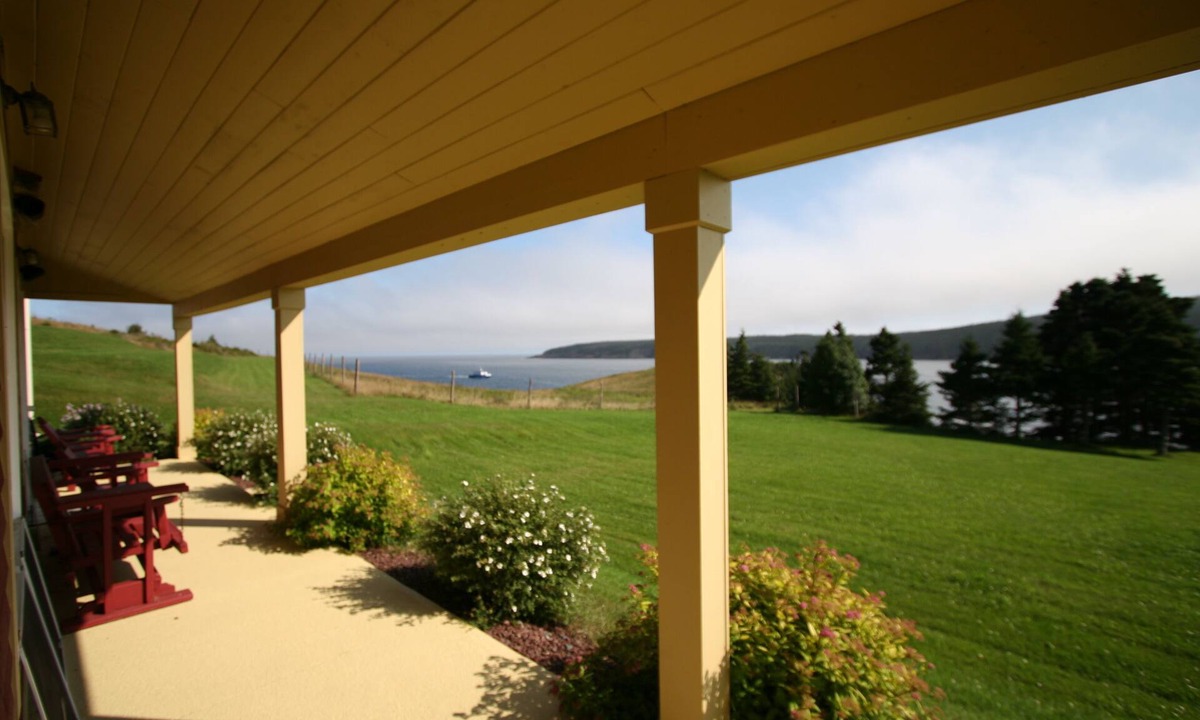 Bay Bulls Bed & Breakfast | The Bread & Cheese Country Inn