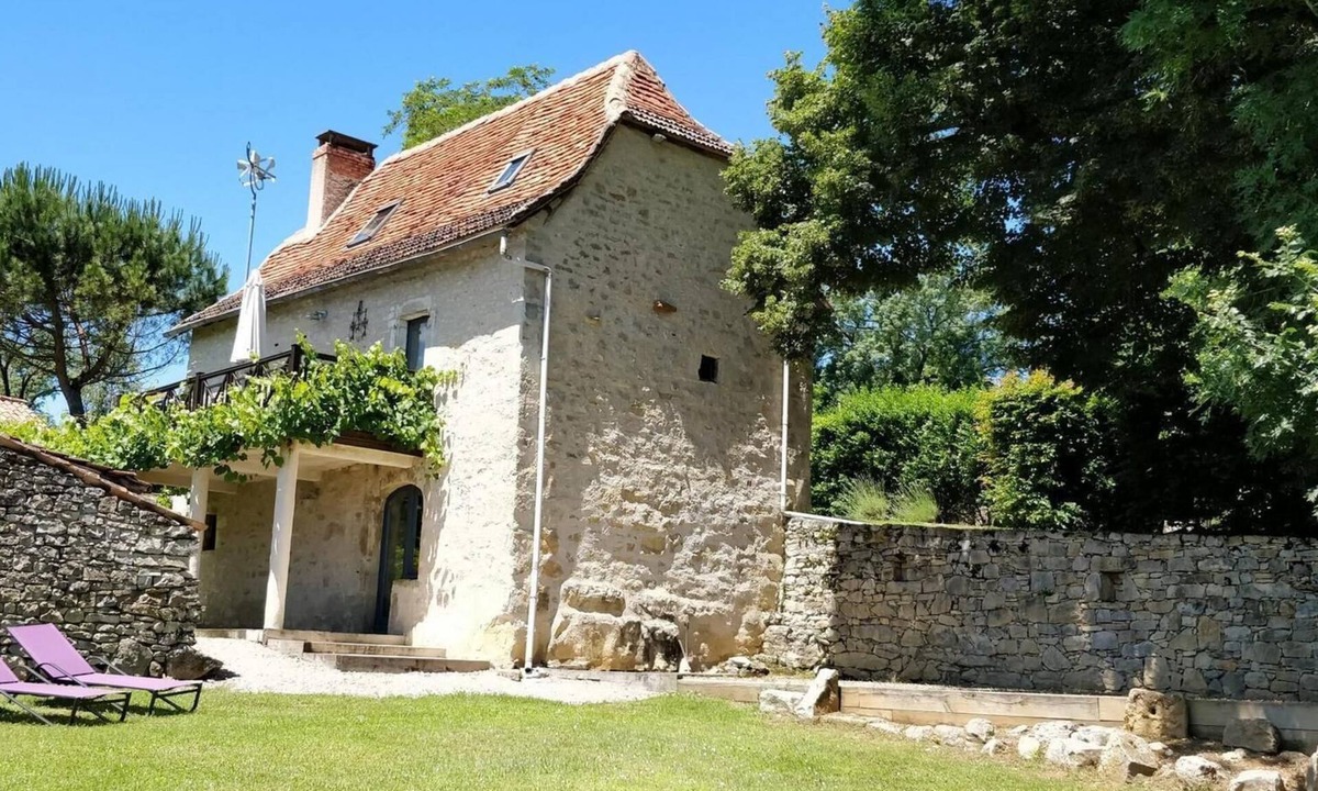 Lissac-et-Mouret House | The Bread Oven