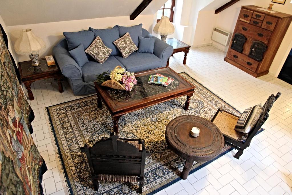 Comblessac House | The Breton Apartment at Chateau Le Mur