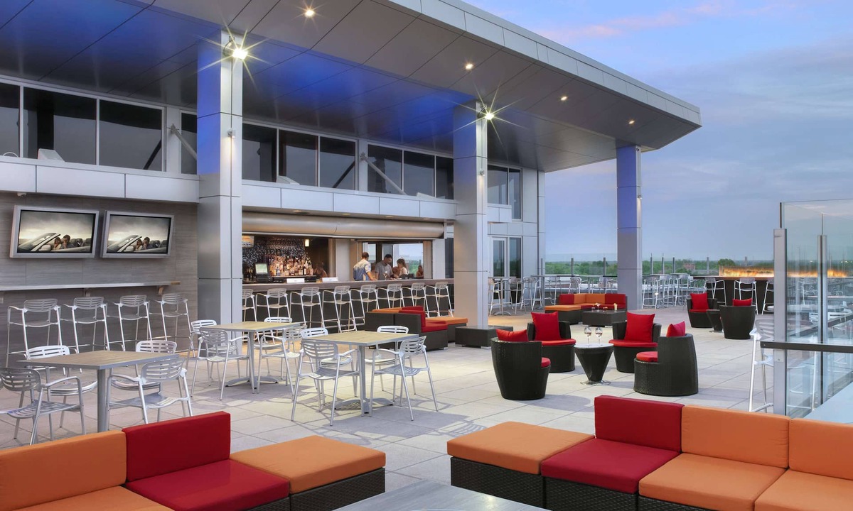 Columbia Hotel | The Broadway Columbia - a DoubleTree by Hilton