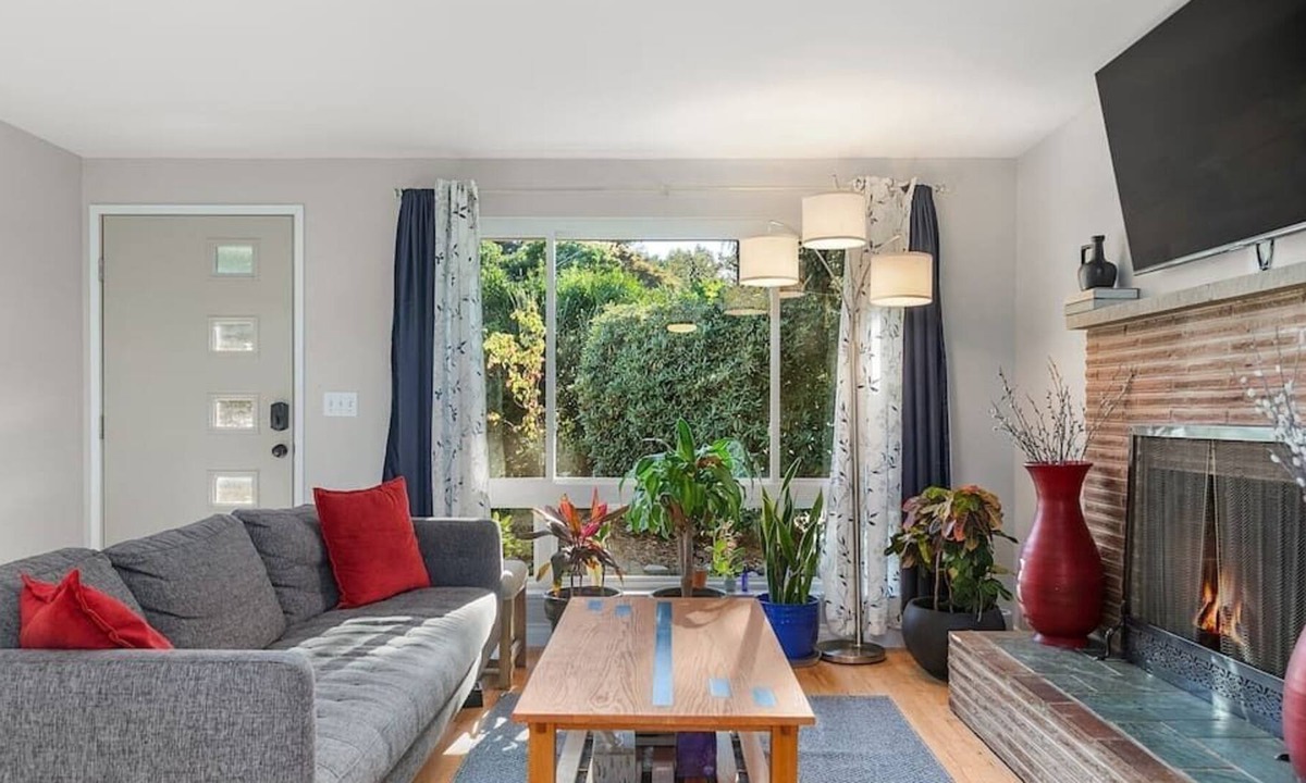 Olympic Hills House | The Brock at Olympic Hills