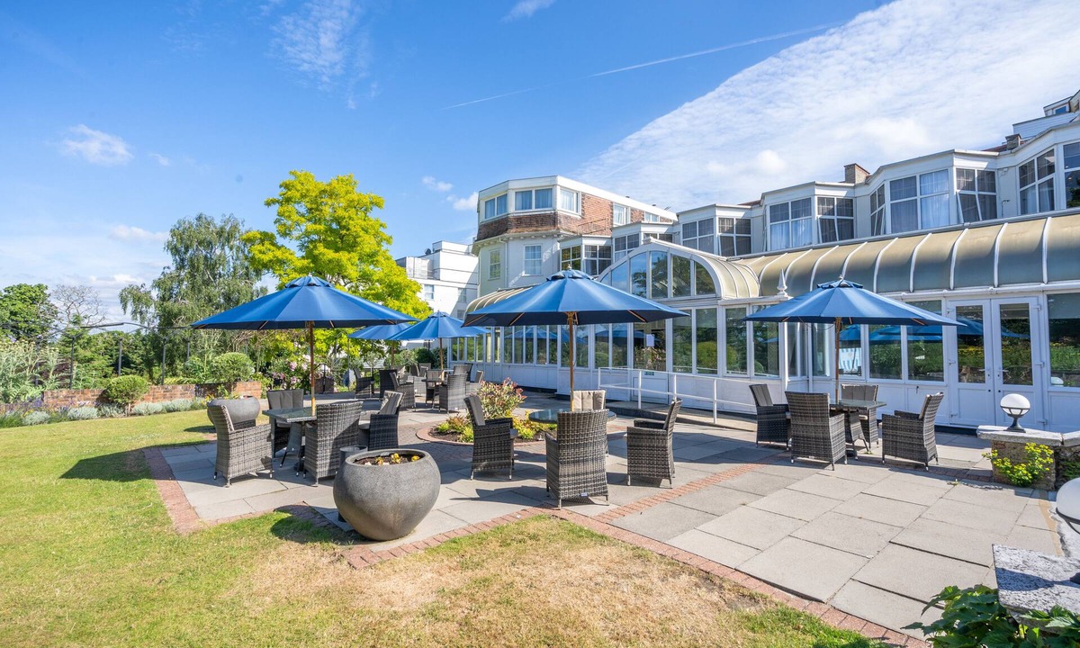 London Borough of Bromley Hotel | The Bromley Court Hotel