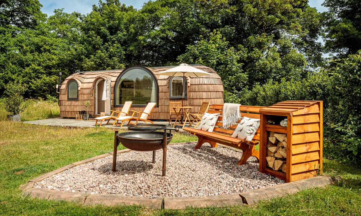 Cymau Cabin | The Brook at Oak Mead