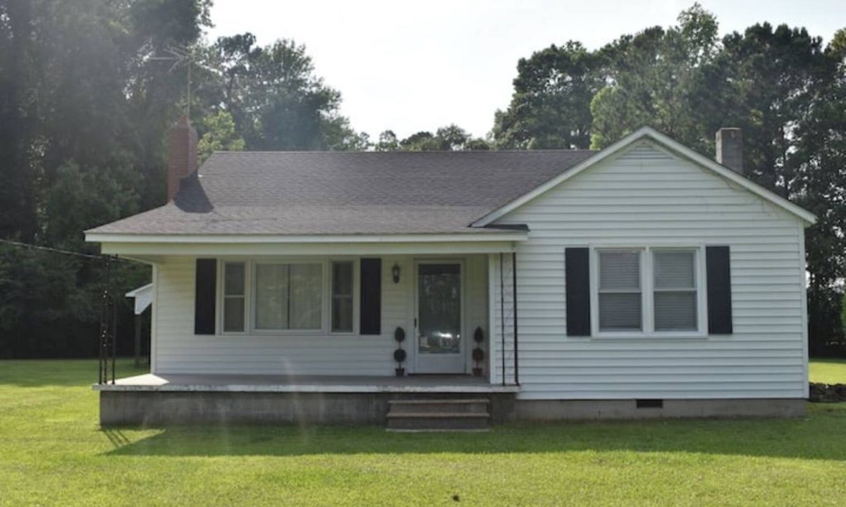 Ernul House | The Buck Road Abode