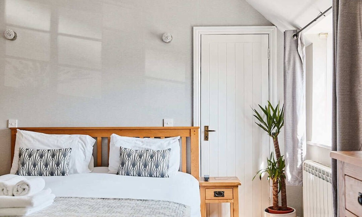 Corhampton Bed & Breakfast | The Bucks Head