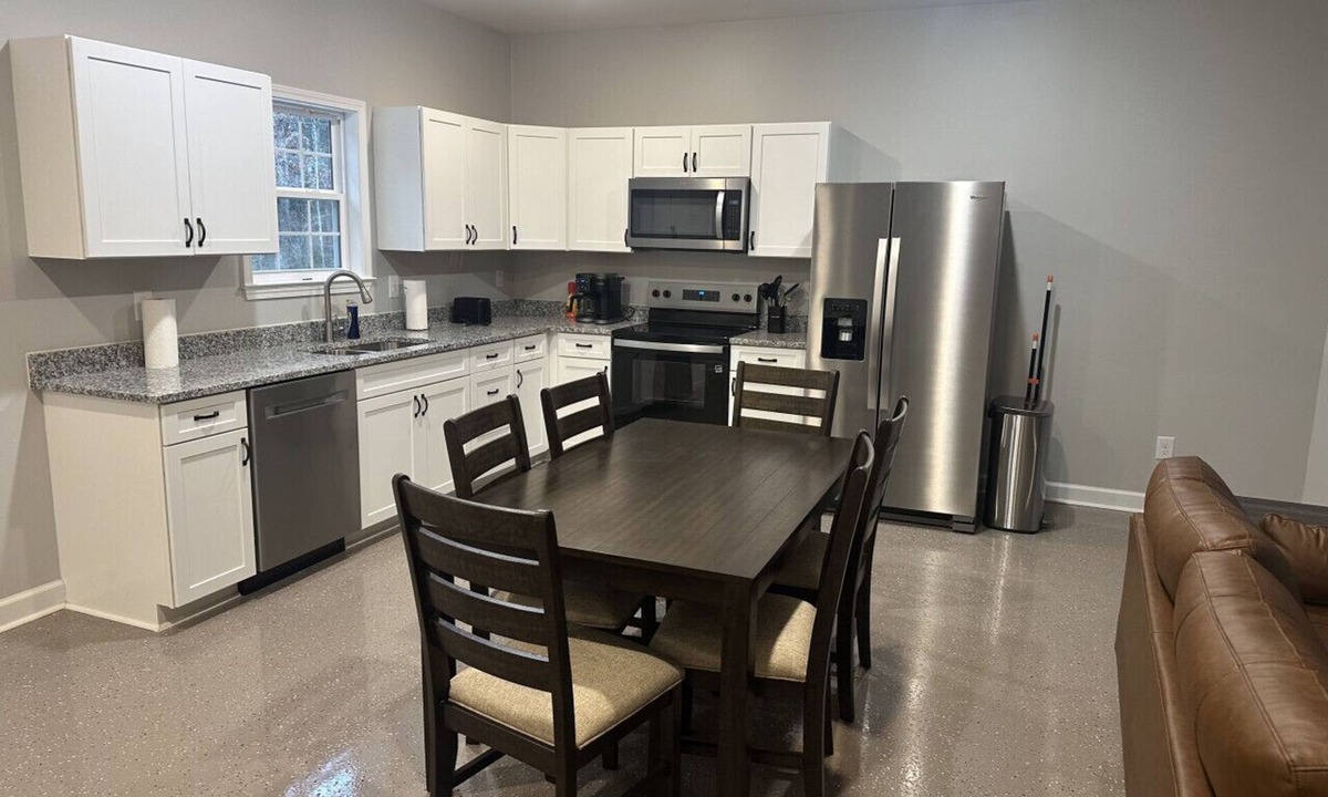 Lexington House | The Buford T Justice Suite