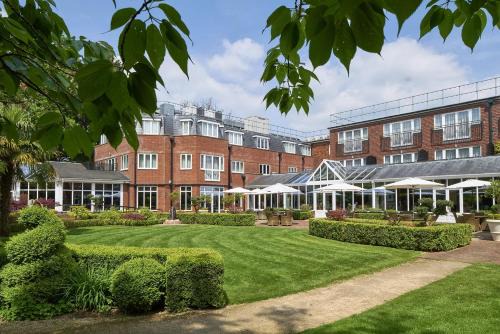 Gerrards Cross Hotel | The Bull