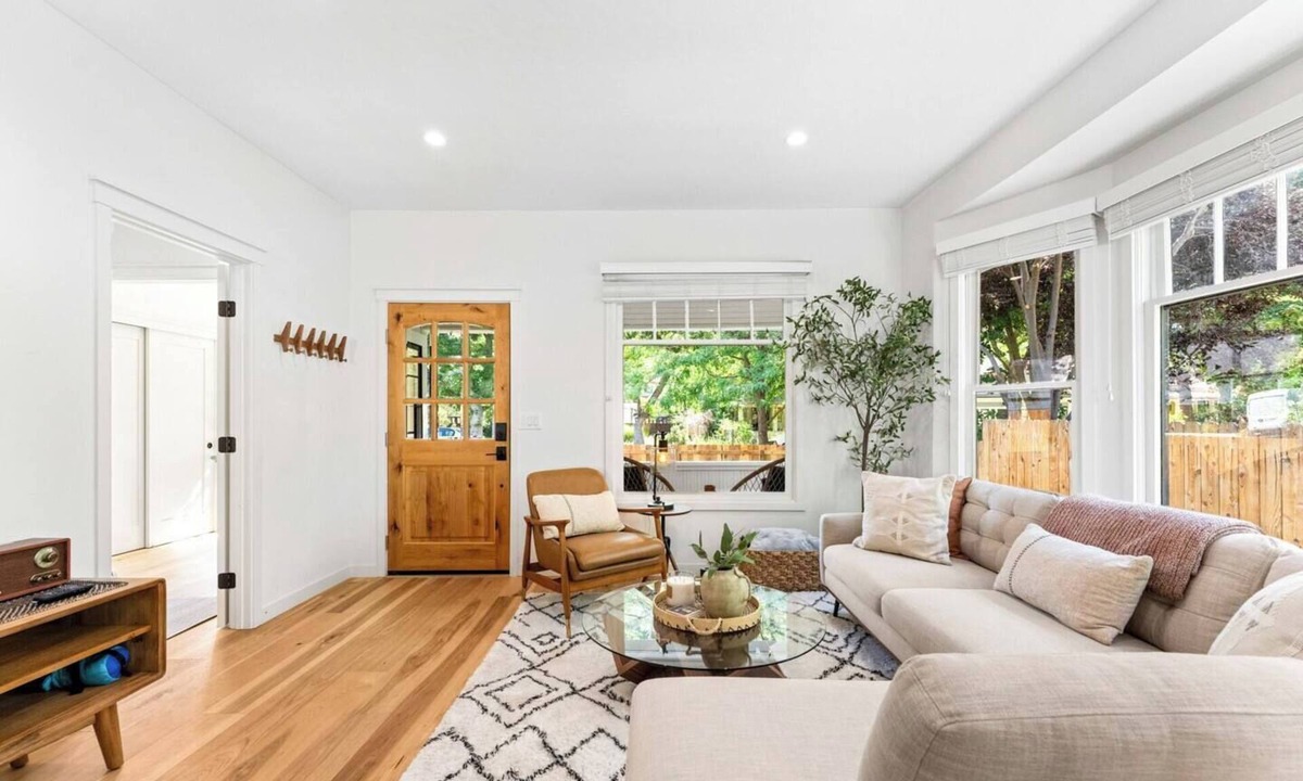 North End House | * The Bungalow at Hyde Park *