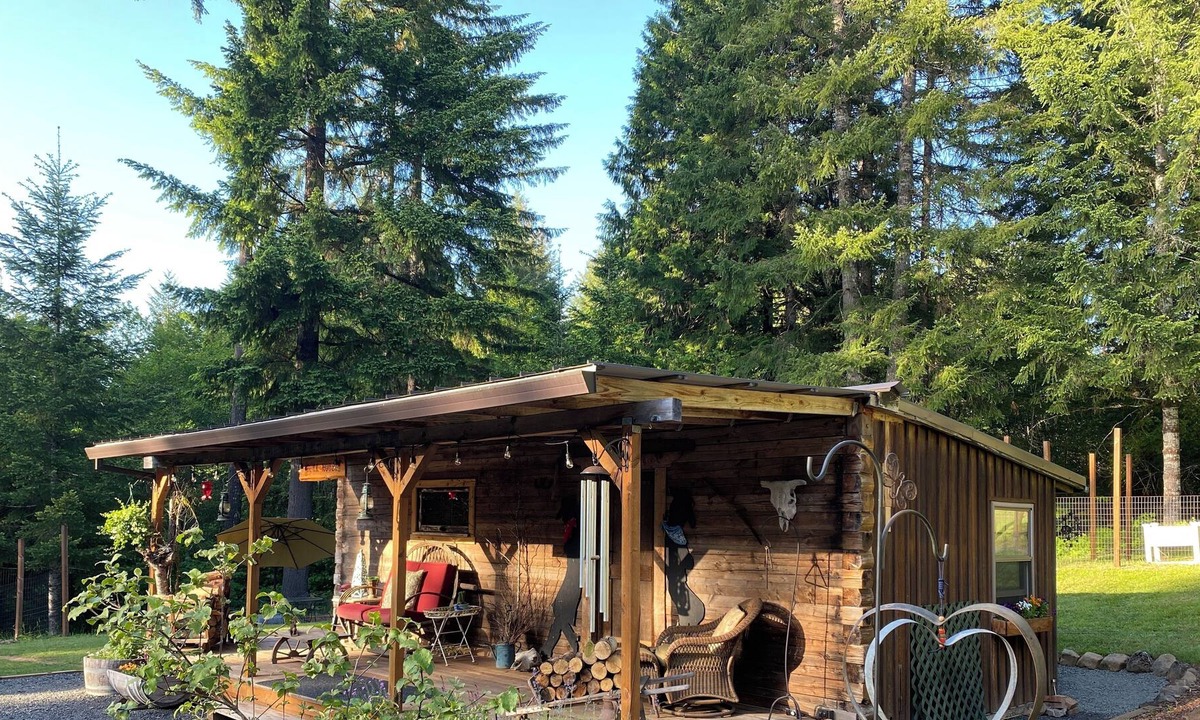 Scappoose Cabin | The Bunk House
