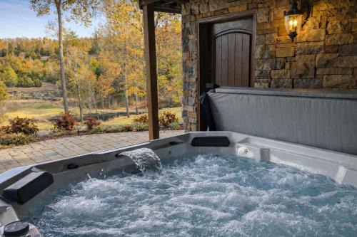 Branson Theater District House | The Bunkhouse at Rock Canyon