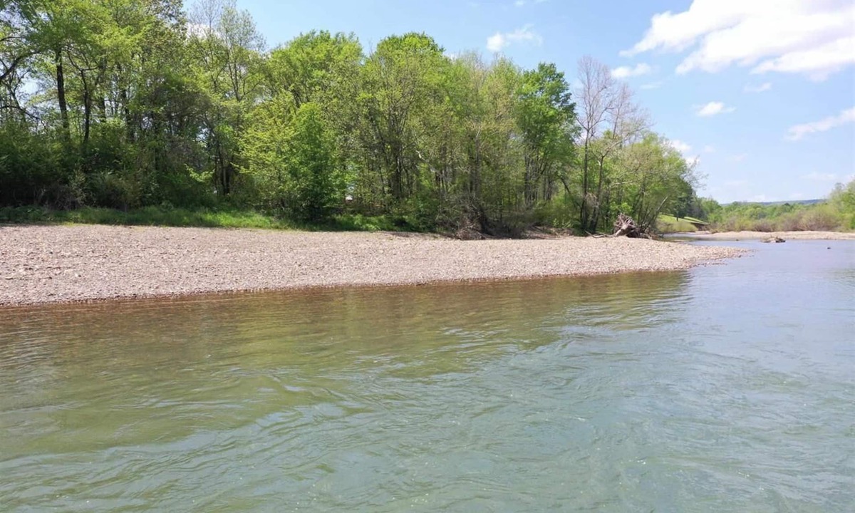 Caddo Gap Cabin | The Bunkhouse on the Caddo River