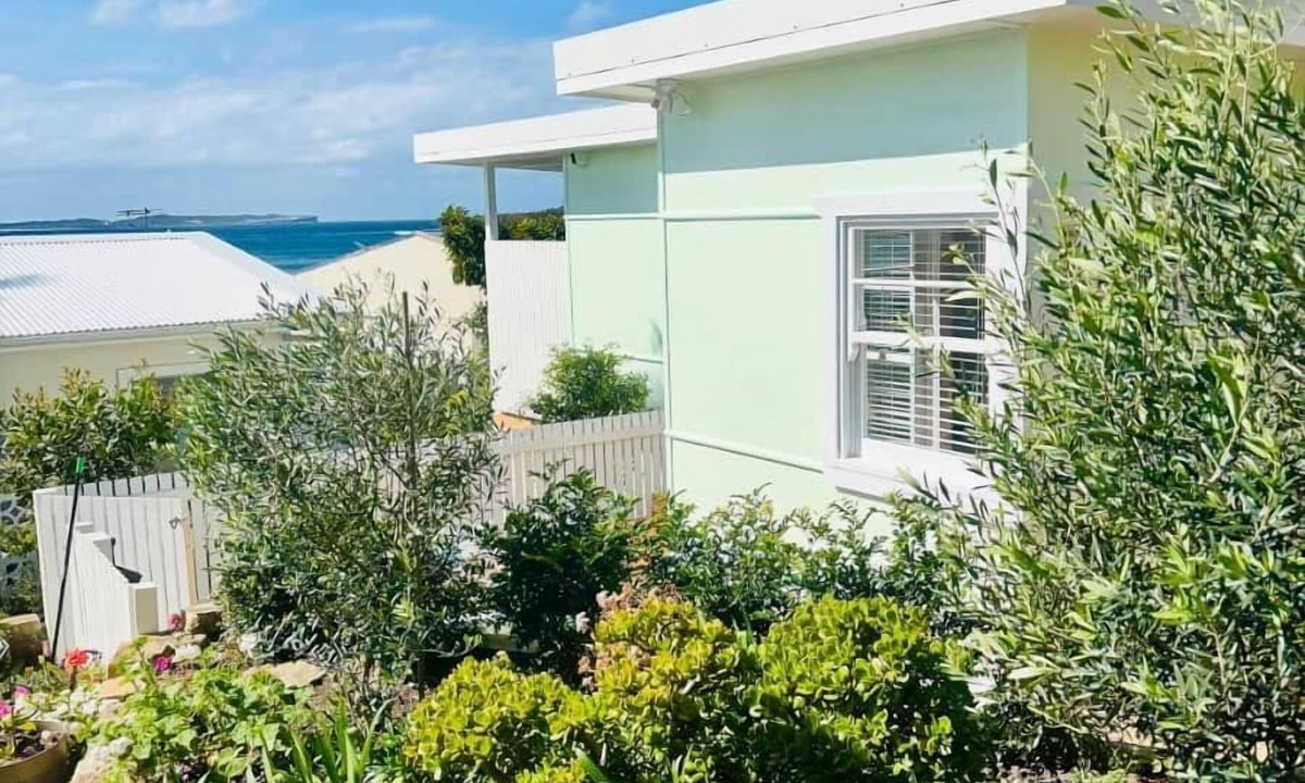 Bundeena Cabin | The Bunkie @ Ethel & Ode's