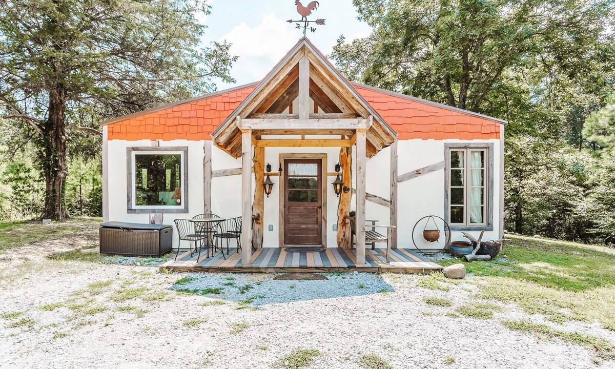 Chickamauga Cottage | The Burrow