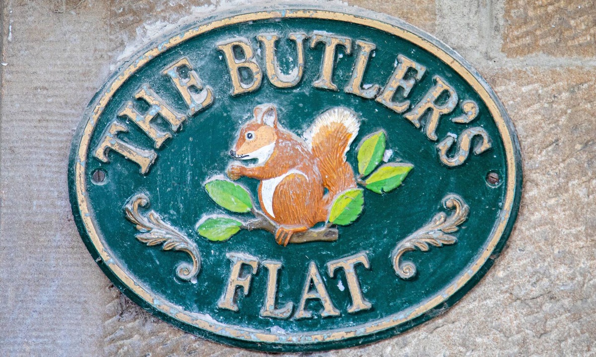 Dollar Cottage | The Butler’s Flat at Solsgirth Home Farm - sleeps 2 guests in 1 bedroom