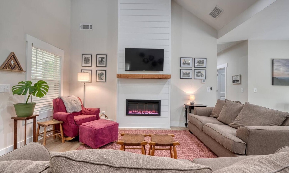 Dahlonega House | The BW House