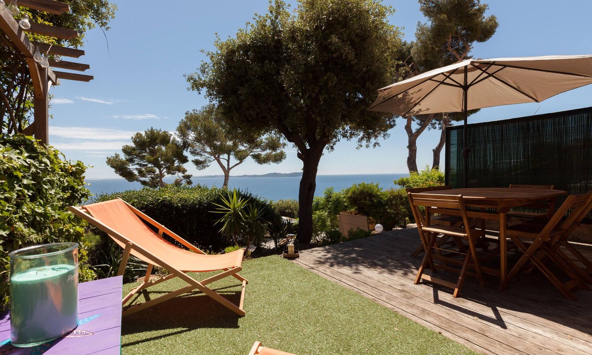 Carqueiranne House | The Cabanon with sea view