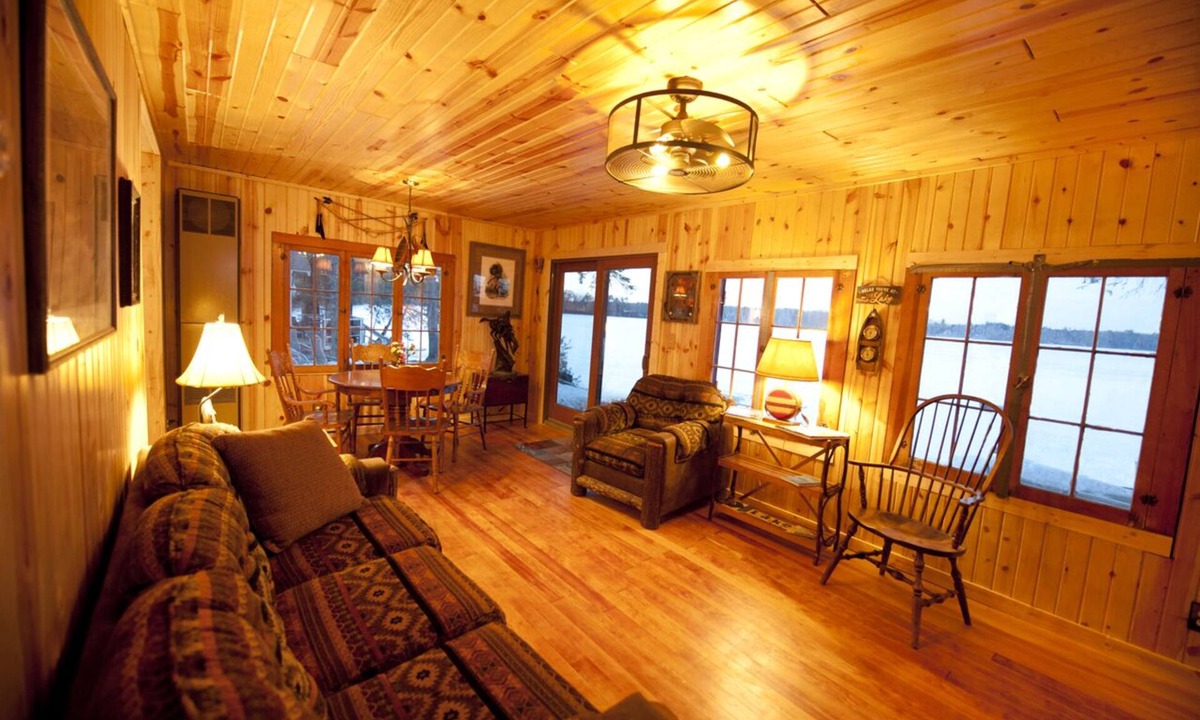 Hayward Cabin | " The Cabernet Cabin"