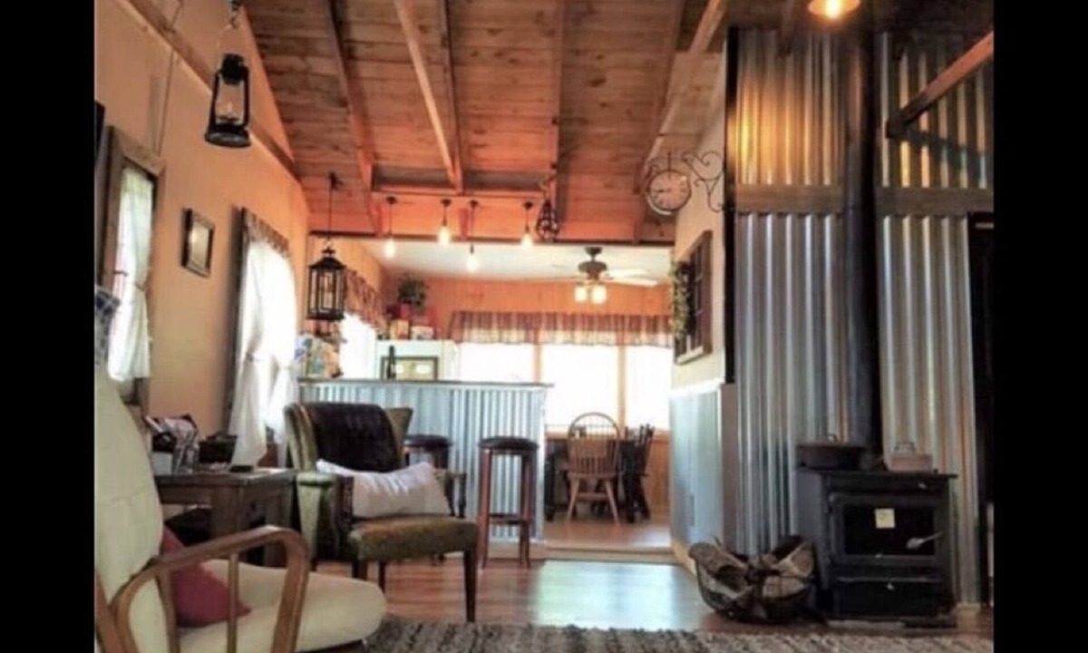White Lake Cottage | The Cabin at Bethel