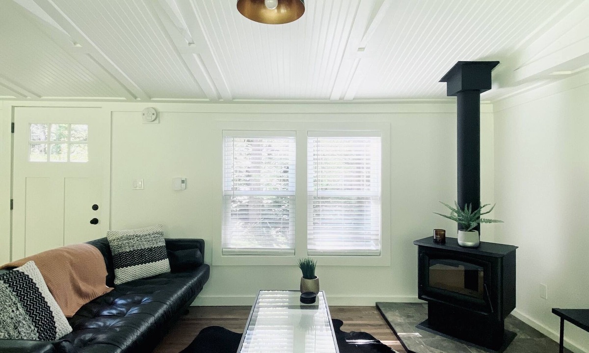 Liberty Cabin | The Cabin @ Benton Hollow