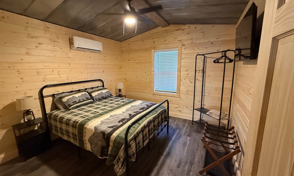Tribune House | The Cabin in Tribune