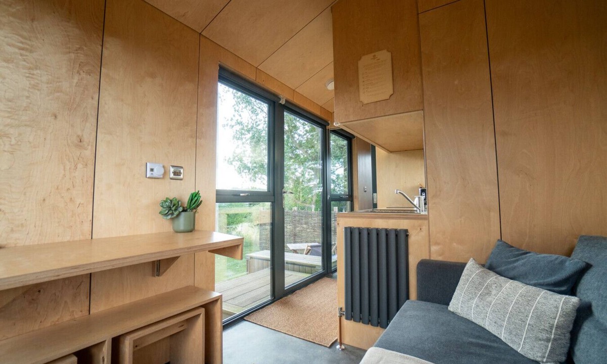 Hereford Cabin | The Cabin On The Golf Course 2.