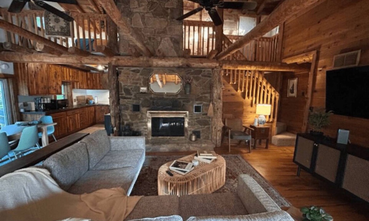 Maple Mount House | The Cabin