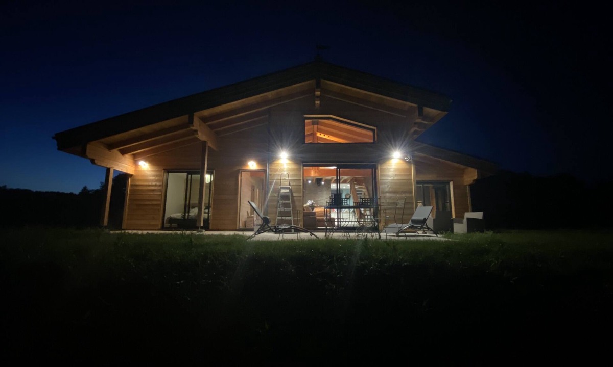 Vitrac-sur-Montane Ski Chalet | The cache