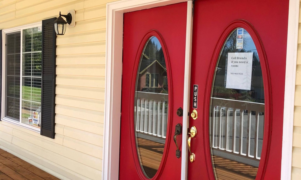 Vernonia Hotel | The Caden Hotel