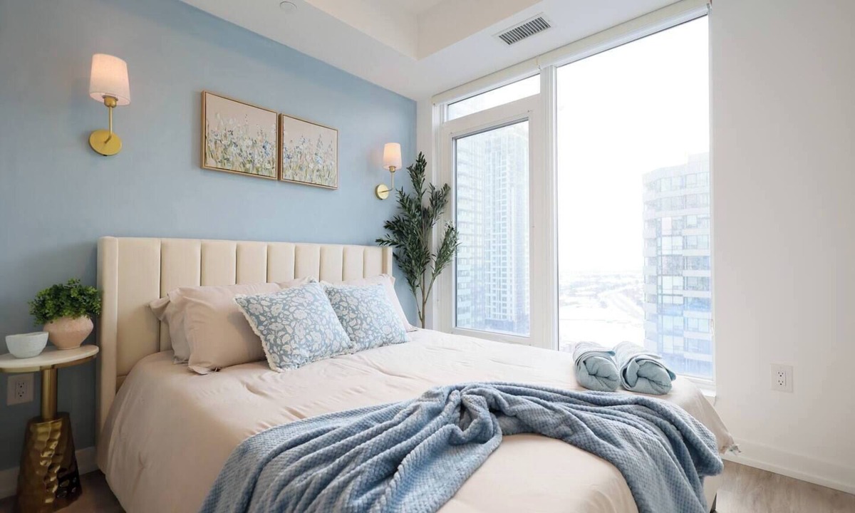 Downtown Mississauga Condo | The Calm House | 5 mins Walk to Square One Mall