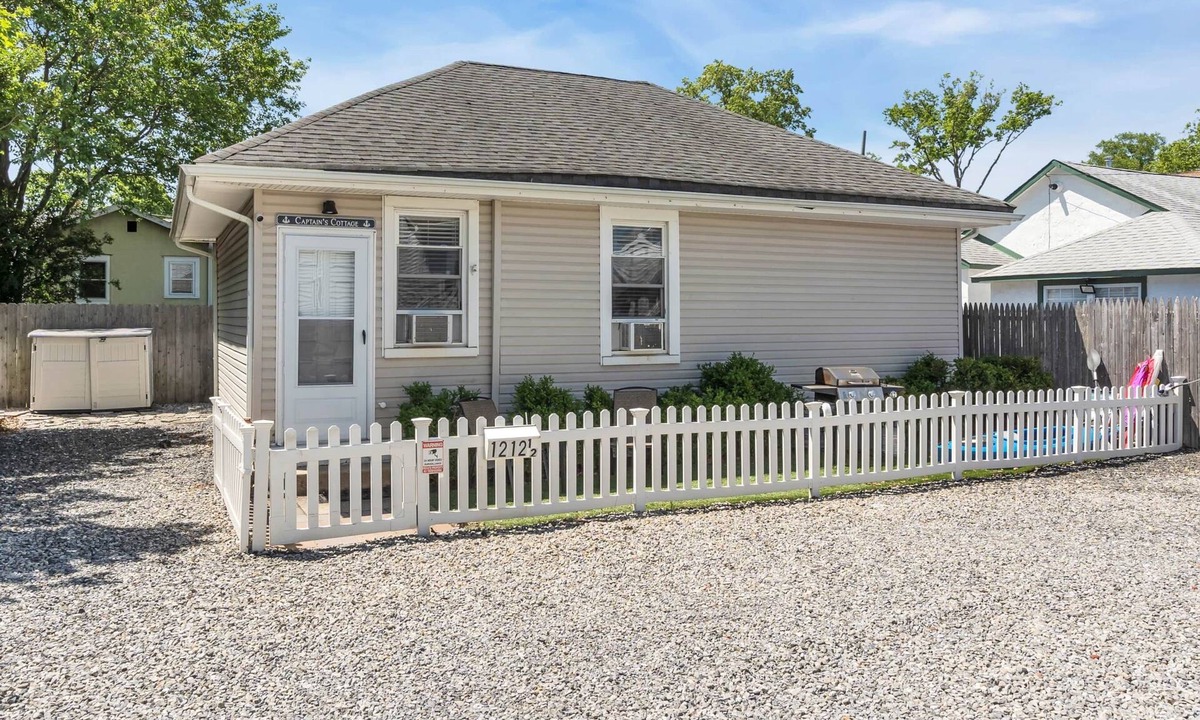 Belmar House | The Captain's Cottage