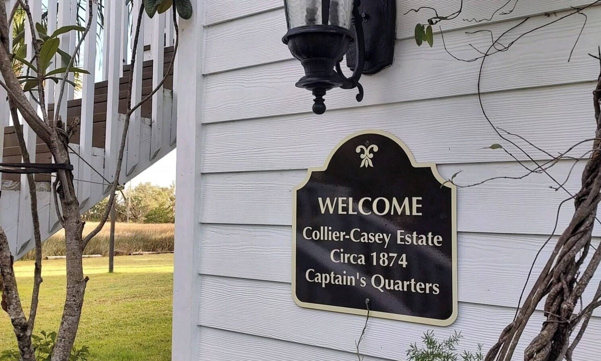 St. Marys House | The Captain's Quarters