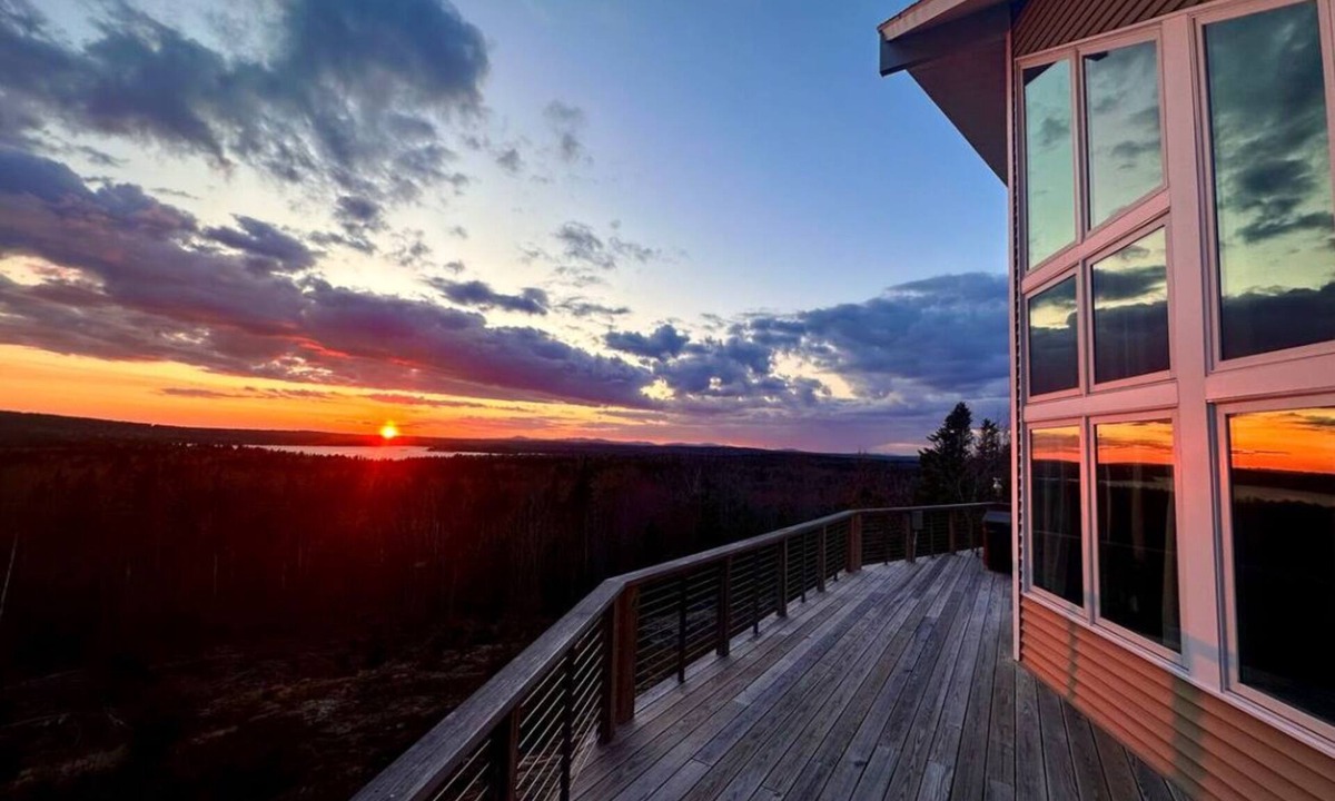 Steuben Ski Chalet | The Captain's Quarters