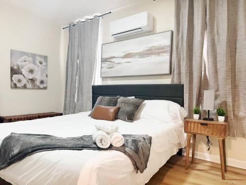 Evansville Apartment | The Cardinal Studio Apartments